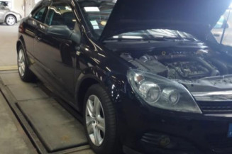 Ceinture avant droit OPEL ASTRA H