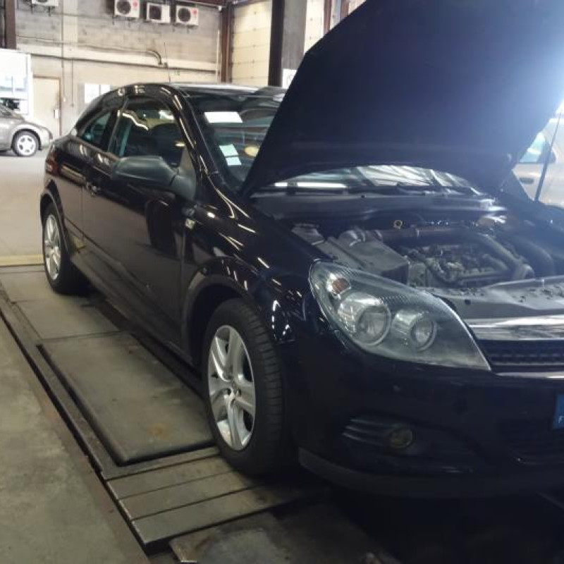 Ceinture avant droit OPEL ASTRA H Photo n°6