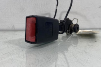 Attache ceinture arriere gauche MERCEDES CLASSE B 245