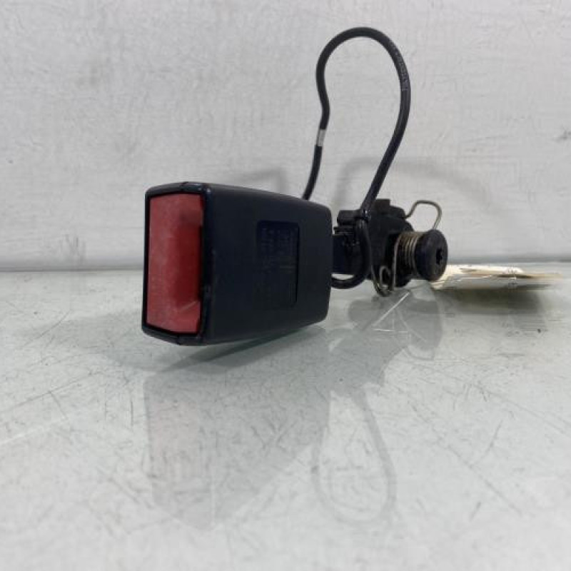 Attache ceinture arriere gauche MERCEDES CLASSE B 245 Photo n°4