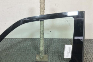 Custode arriere droit TOYOTA YARIS 2 Photo n°1