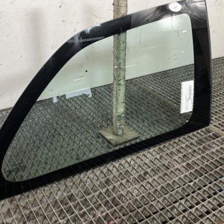 Custode arriere droit TOYOTA YARIS 2