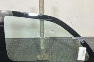 Custode arriere gauche TOYOTA YARIS 2 Photo n°1