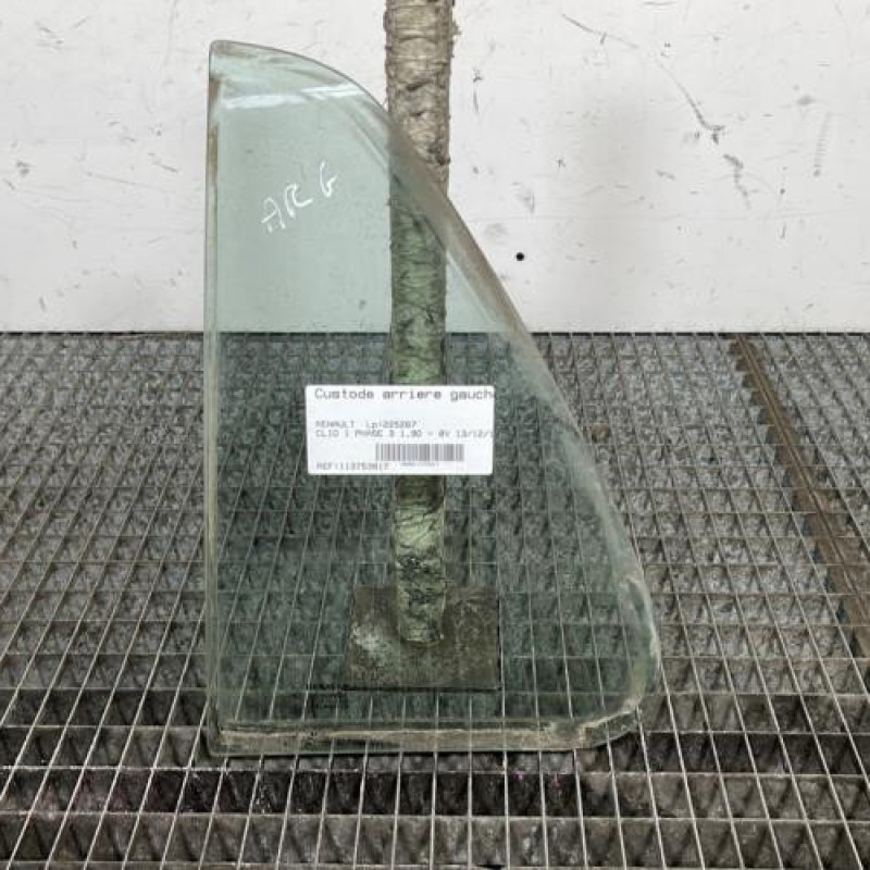 Custode arriere gauche (porte) RENAULT CLIO 1 Photo n°1