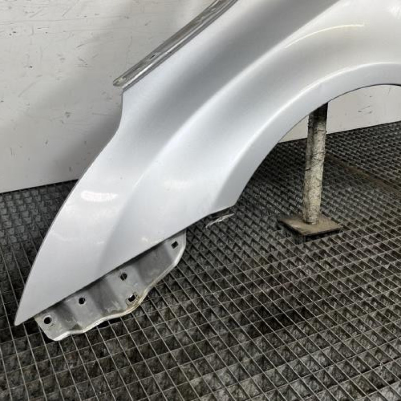 Aile avant gauche TOYOTA AVENSIS 3 Photo n°2