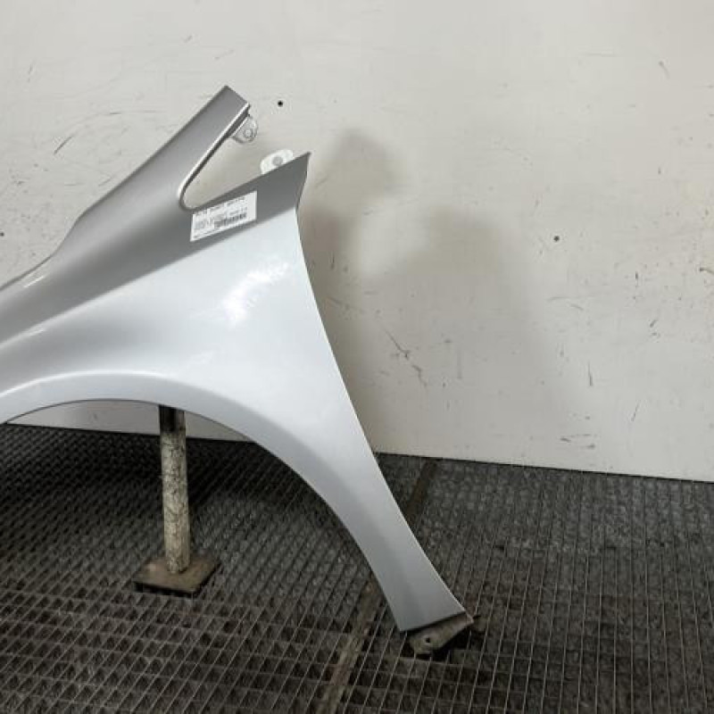 Aile avant gauche TOYOTA AVENSIS 3 Photo n°3