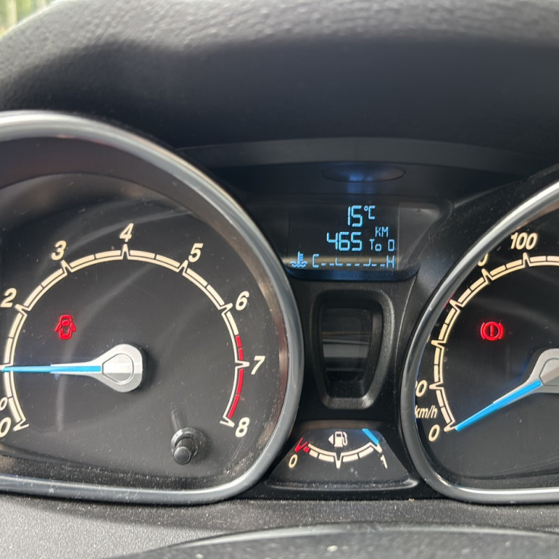 FORD FIESTA 6 PHASE 2 1.0i - 12V TURBO Photo n°9