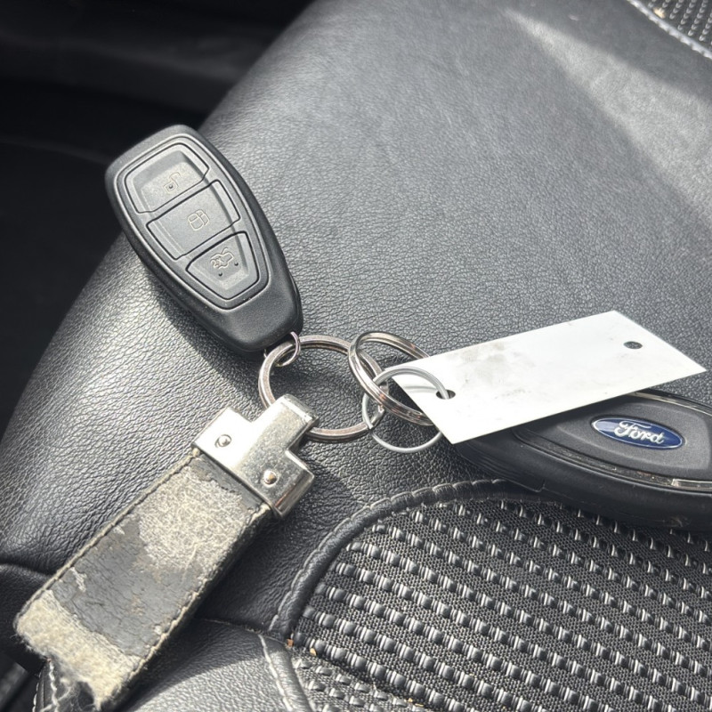 FORD FIESTA 6 PHASE 2 1.0i - 12V TURBO Photo n°30