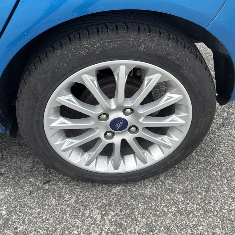 FORD FIESTA 6 PHASE 2 1.0i - 12V TURBO Photo n°31