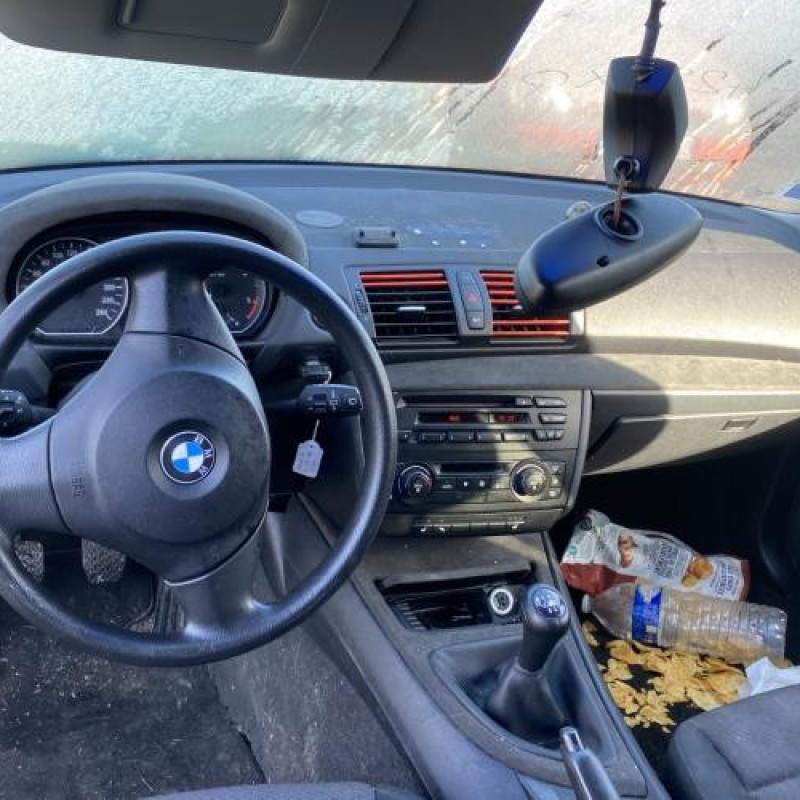 Moteur BMW SERIE 1 E87 Photo n°15