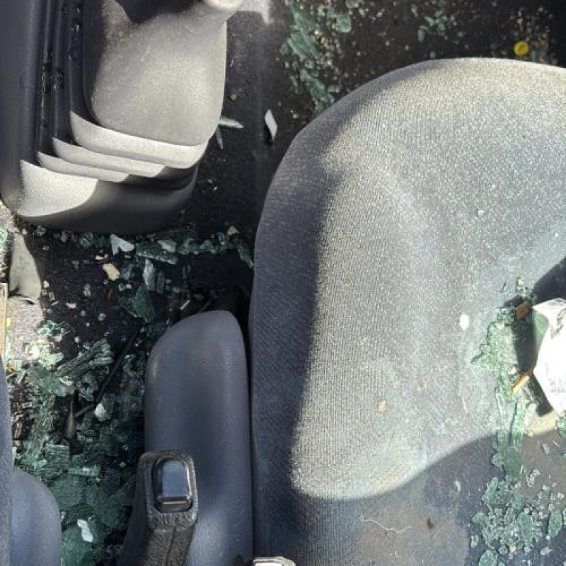 Pare choc arriere RENAULT TWINGO 1 Photo n°20