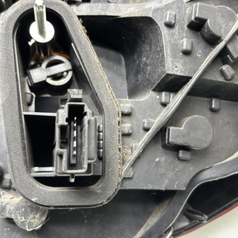 Feu arriere principal gauche (feux) CITROEN DS3 Photo n°3