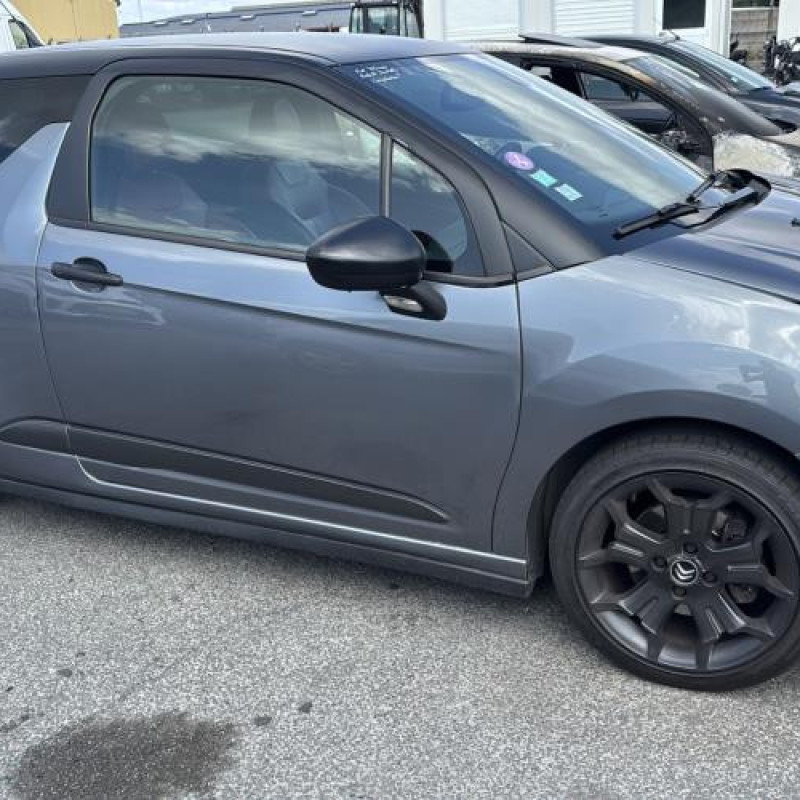 Feu arriere principal gauche (feux) CITROEN DS3 Photo n°11