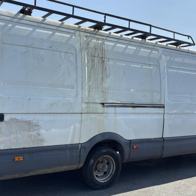 Custode avant gauche (porte) IVECO DAILY 3 Photo n°11