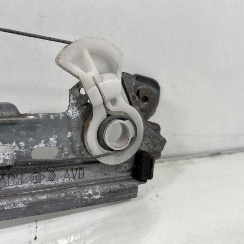 Leve vitre electrique avant droit RENAULT SCENIC 2 Photo n°4