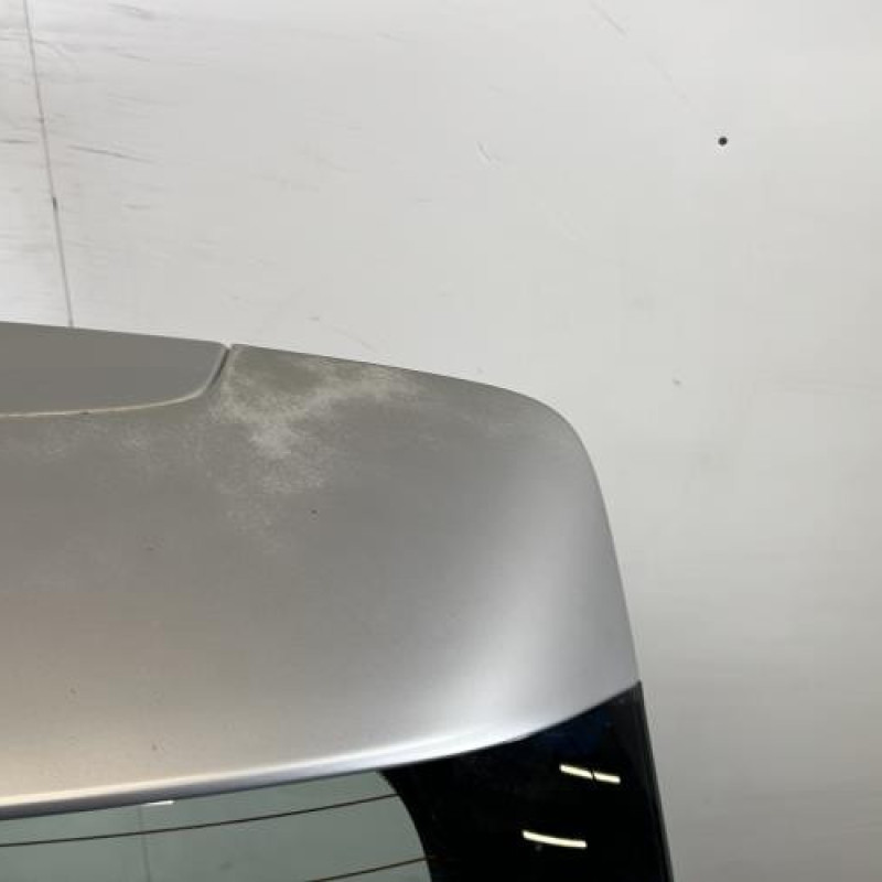 Malle/Hayon arriere TOYOTA AVENSIS 3 Photo n°3