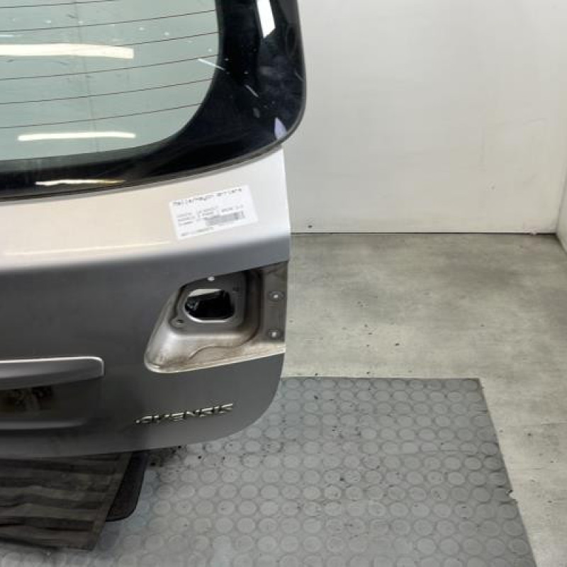 Malle/Hayon arriere TOYOTA AVENSIS 3 Photo n°4