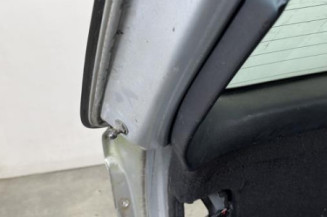 Malle/Hayon arriere TOYOTA AVENSIS 3