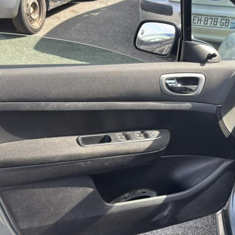 Boitier servitude moteur (BSM) PEUGEOT 307 Photo n°12