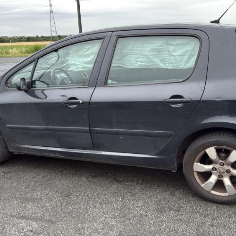 Vitre arriere droit PEUGEOT 307 Photo n°10