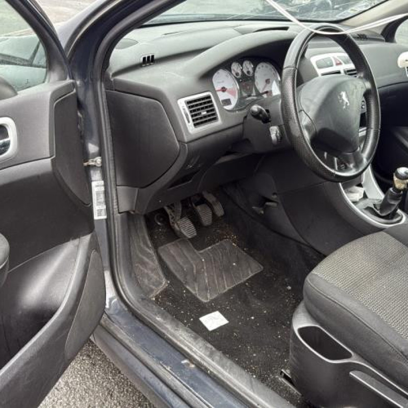 Vitre arriere droit PEUGEOT 307 Photo n°13