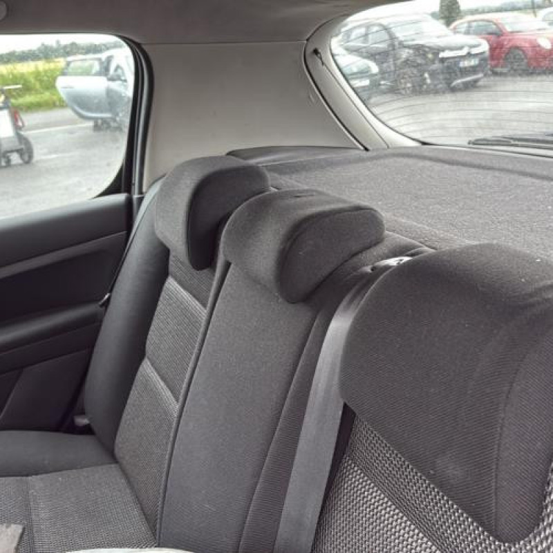 Vitre arriere droit PEUGEOT 307 Photo n°16