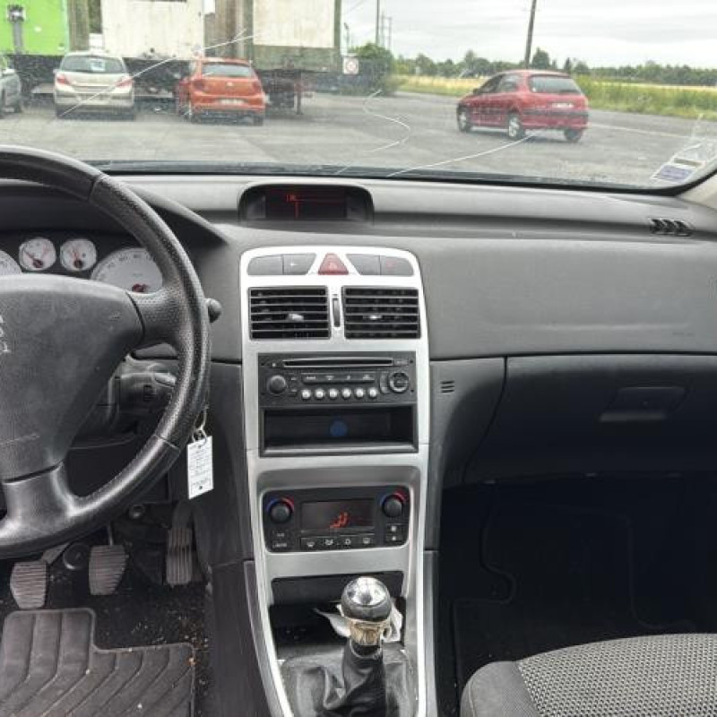 Vitre arriere droit PEUGEOT 307 Photo n°17