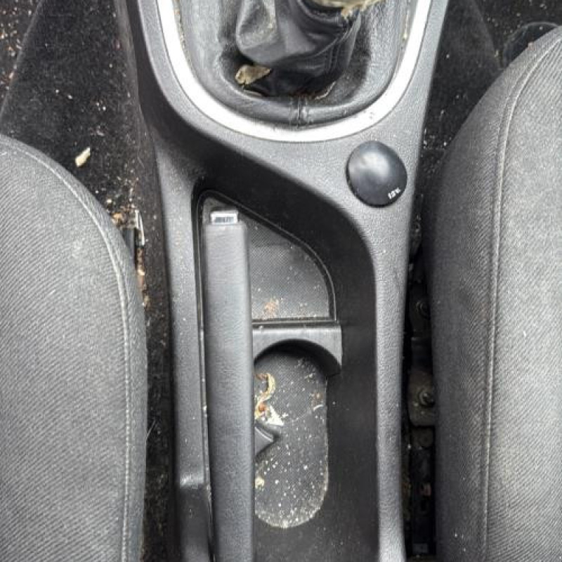 Vitre arriere droit PEUGEOT 307 Photo n°19