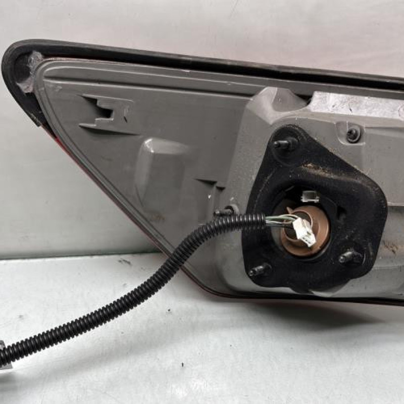 Feu arriere principal droit (feux) LEXUS IS 2 Photo n°2