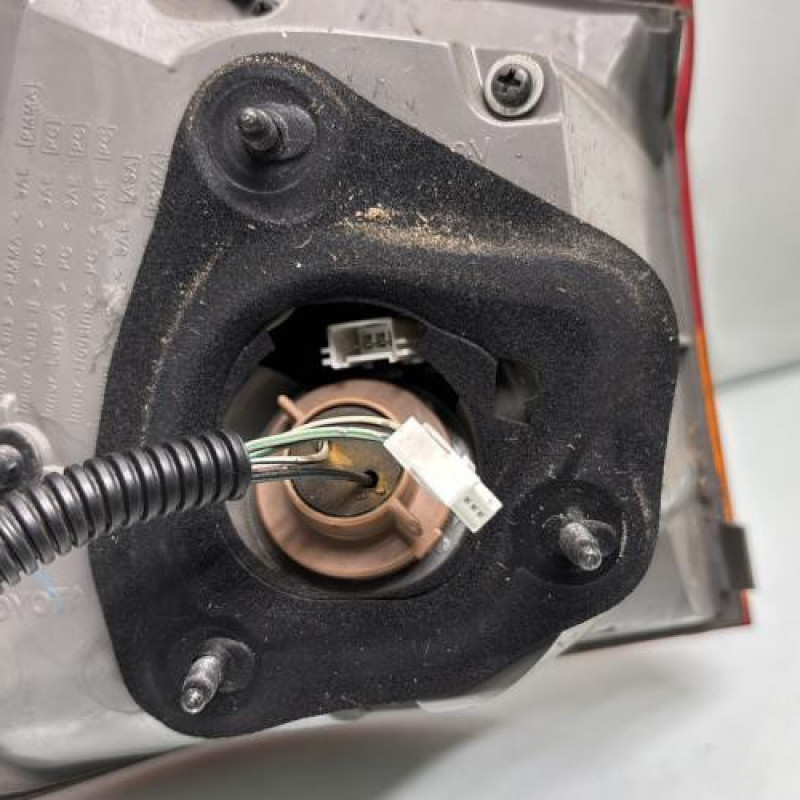 Feu arriere principal droit (feux) LEXUS IS 2 Photo n°3