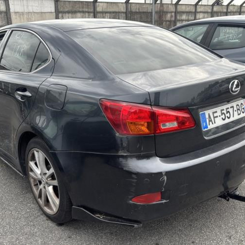 Feu arriere principal droit (feux) LEXUS IS 2 Photo n°8