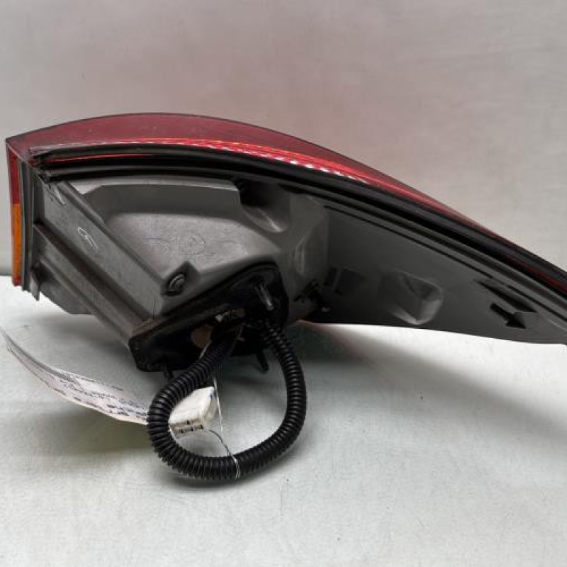 Feu arriere principal gauche (feux) LEXUS IS 2 Photo n°2