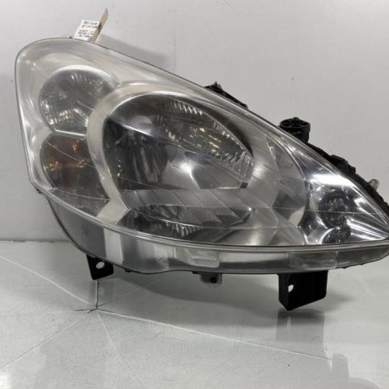 Optique avant principal droit (feux)(phare) PEUGEOT PARTNER 2 Photo n°1