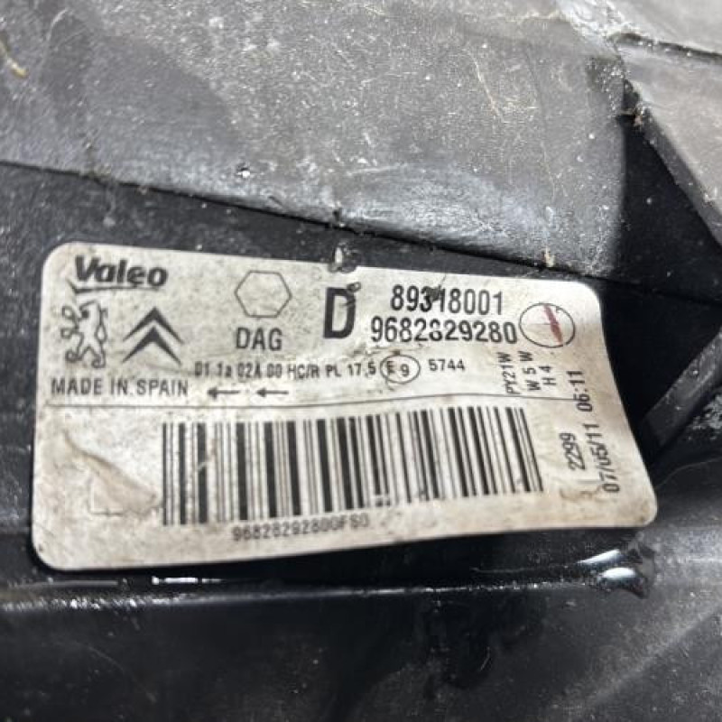 Optique avant principal droit (feux)(phare) PEUGEOT PARTNER 2 Photo n°4