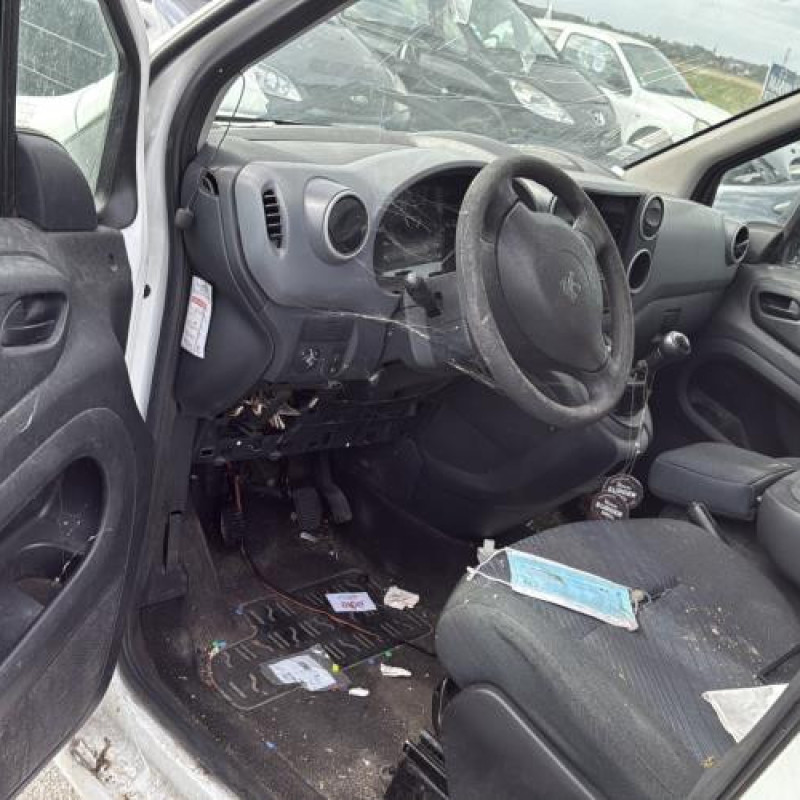 Optique avant principal droit (feux)(phare) PEUGEOT PARTNER 2 Photo n°19