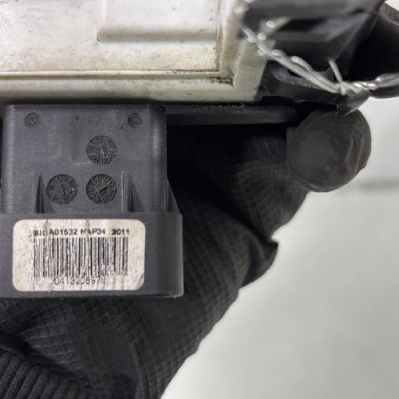 Serrure avant gauche PEUGEOT PARTNER 2 Photo n°6