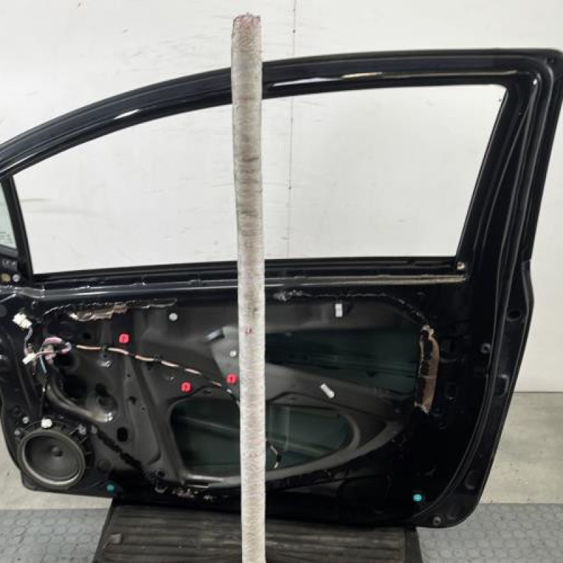 Porte avant droit TOYOTA YARIS 2 Photo n°5