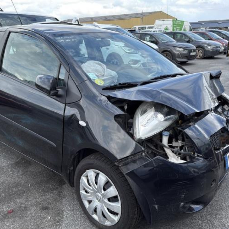 Porte avant gauche TOYOTA YARIS 2 Photo n°20