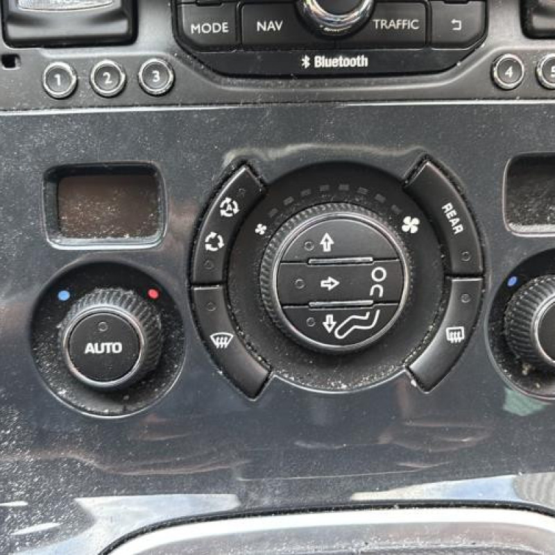 Vitre arriere droit PEUGEOT 5008 1 Photo n°7