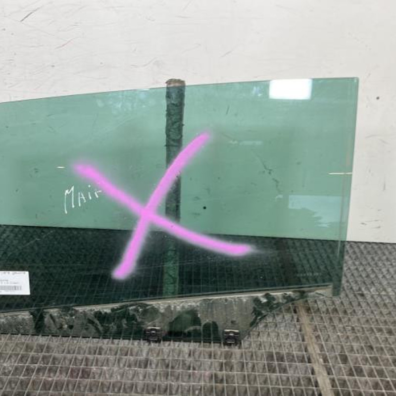 Vitre arriere gauche PEUGEOT 5008 1 Photo n°1