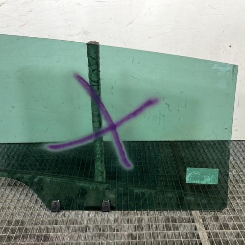 Vitre arriere gauche PEUGEOT 5008 1 Photo n°4