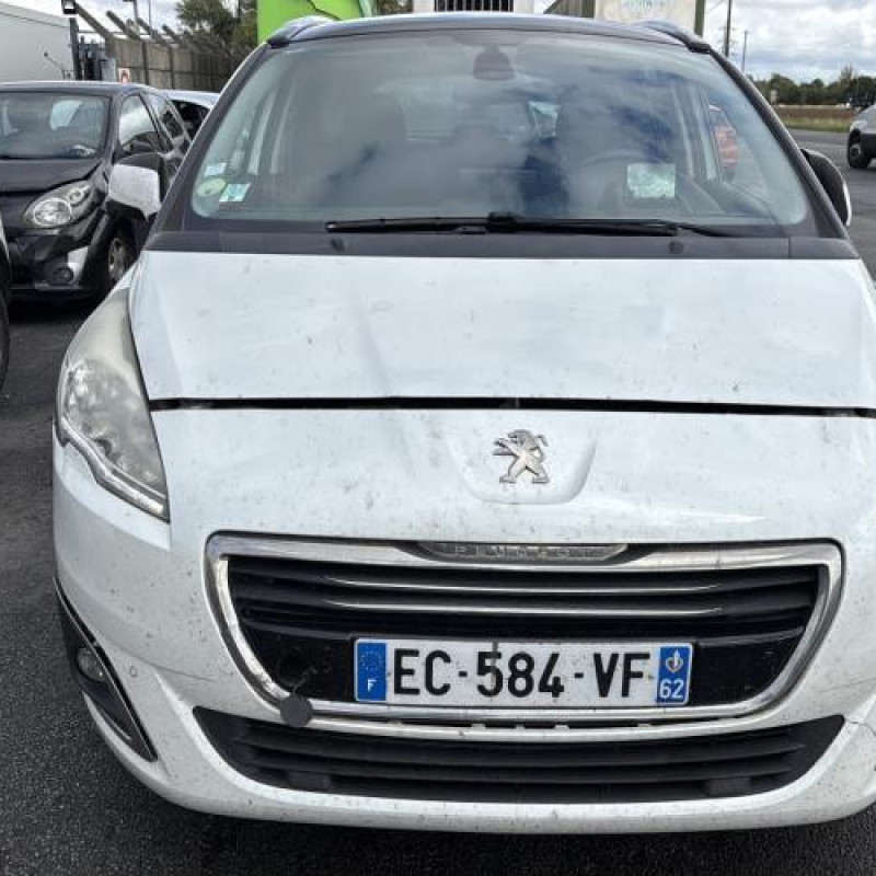 Vitre arriere gauche PEUGEOT 5008 1 Photo n°17