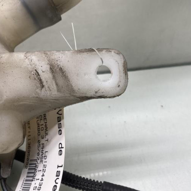 Vase de lave glace RENAULT CLIO 3 Photo n°3