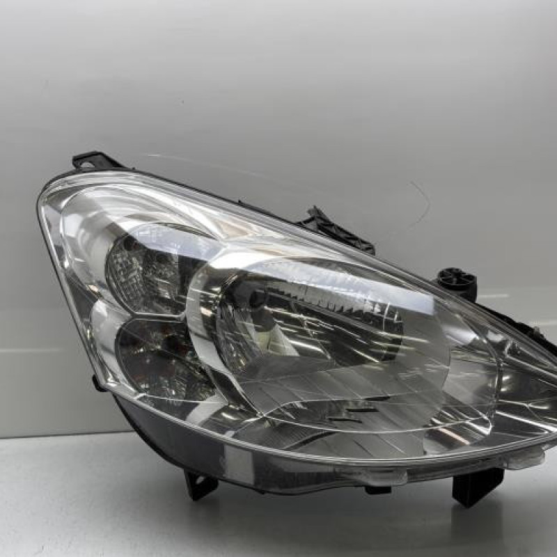 Optique avant principal droit (feux)(phare) PEUGEOT PARTNER 2 Photo n°1