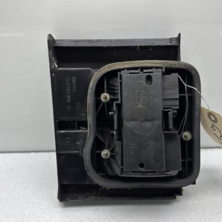 Feu arriere secondaire droit (feux) VOLKSWAGEN PASSAT 3