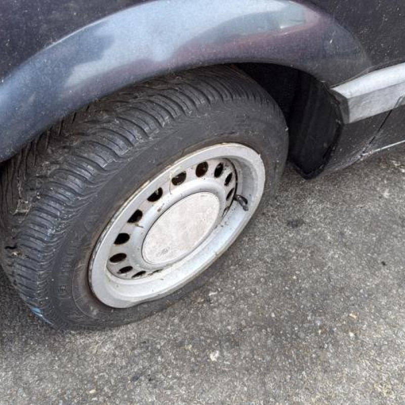 Feu arriere secondaire droit (feux) VOLKSWAGEN PASSAT 3 Photo n°19