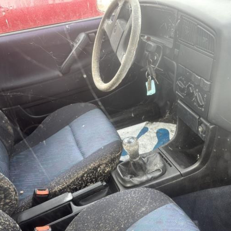 Feu arriere secondaire droit (feux) VOLKSWAGEN PASSAT 3 Photo n°20