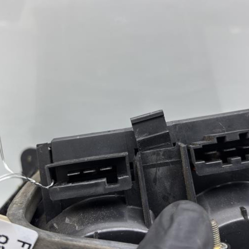 Feu arriere secondaire gauche (feux) VOLKSWAGEN PASSAT 3 Photo n°4