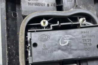 Feu arriere secondaire gauche (feux) VOLKSWAGEN PASSAT 3