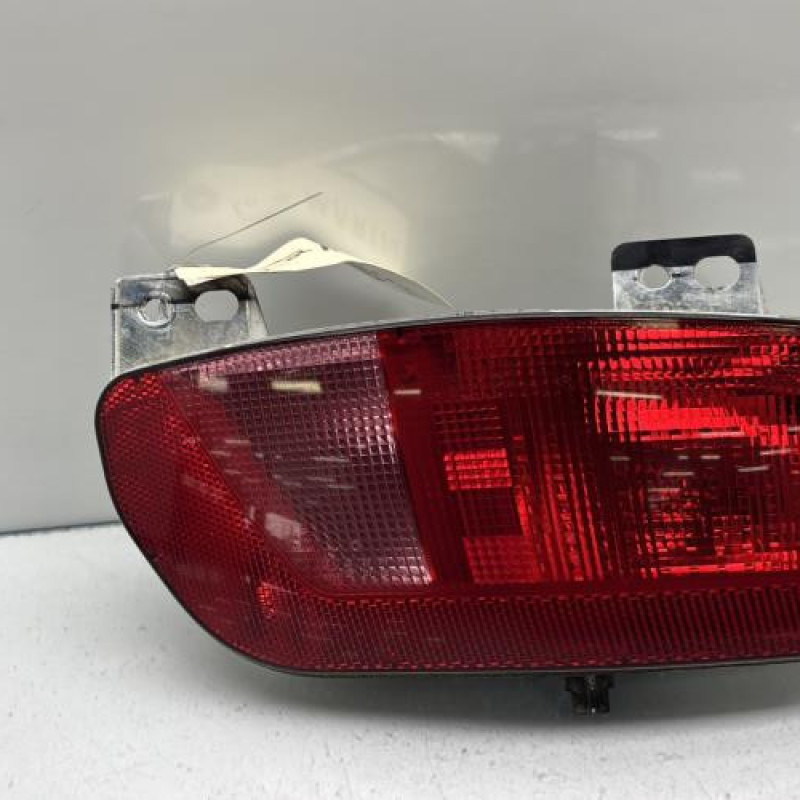 Anti brouillard arriere droit CITROEN C4 PICASSO 2 Photo n°1